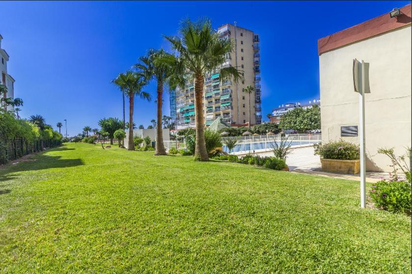 Apartamento En Benalmadena, Primera Linea De Playa Экстерьер фото