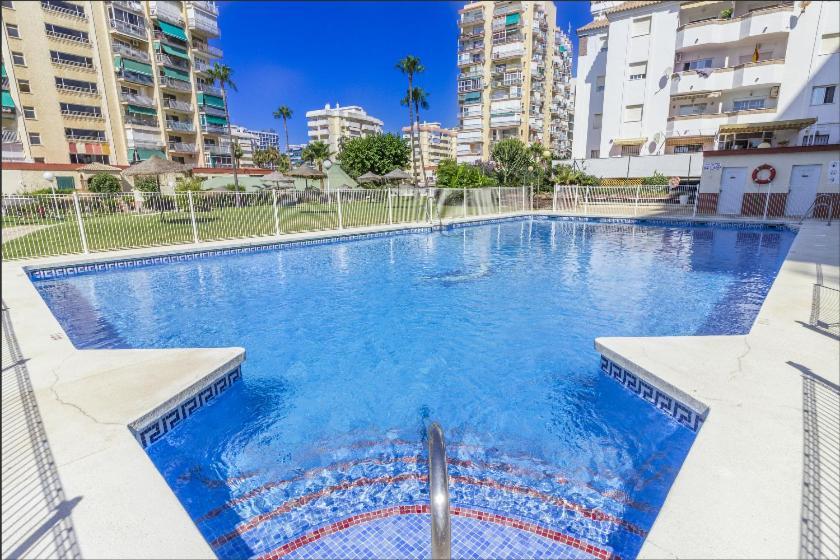 Apartamento En Benalmadena, Primera Linea De Playa Экстерьер фото