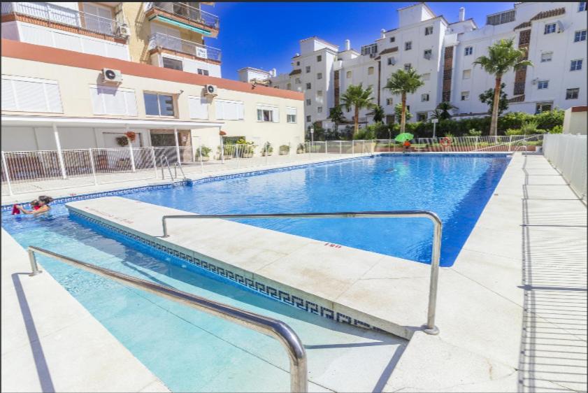 Apartamento En Benalmadena, Primera Linea De Playa Экстерьер фото